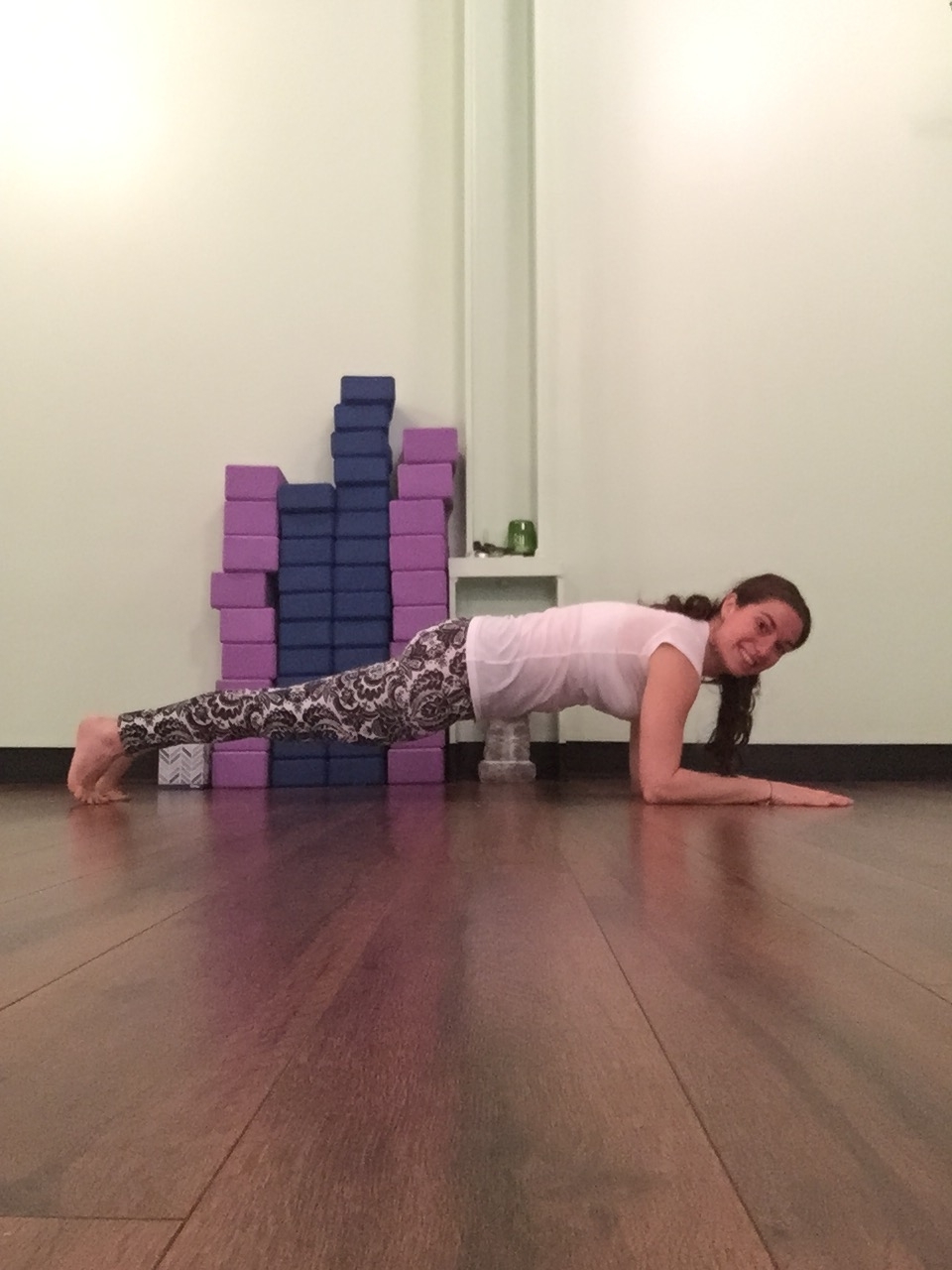 fun pose friday: dolphin/forearm plank